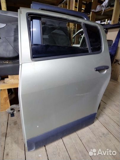 Дверь задняя левая Renault Sandero 1
