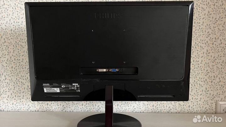 Монитор Philips