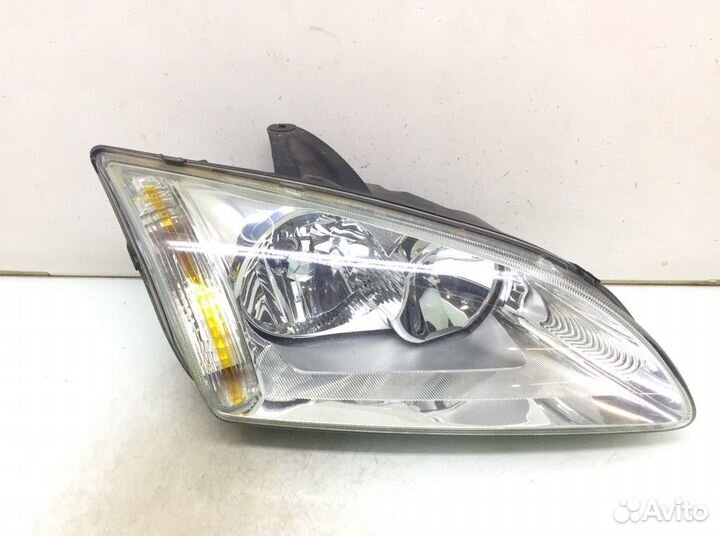 Фара Ford Focus 2 (2004-2011)