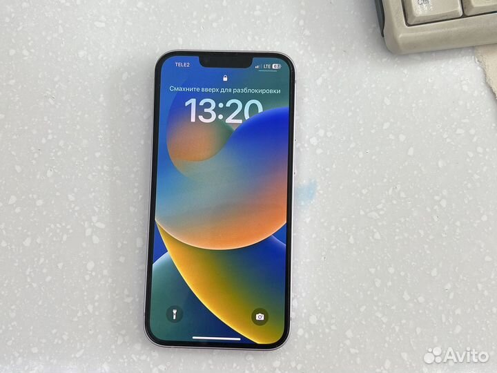 Телефон iPhone 14