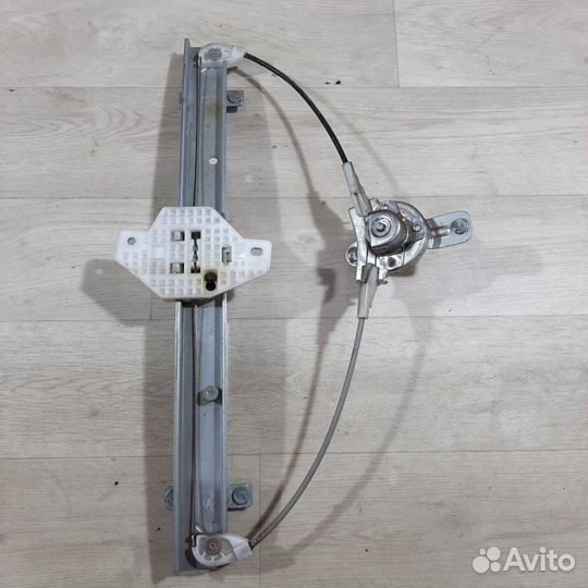 Стеклоподъемник задний правый Hyundai Solaris
