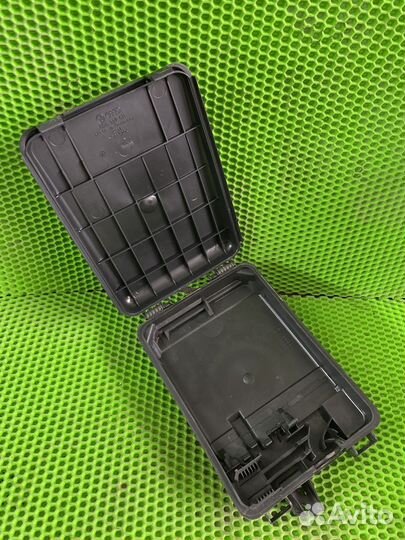 Корпус блока управления двигателем Skoda Superb