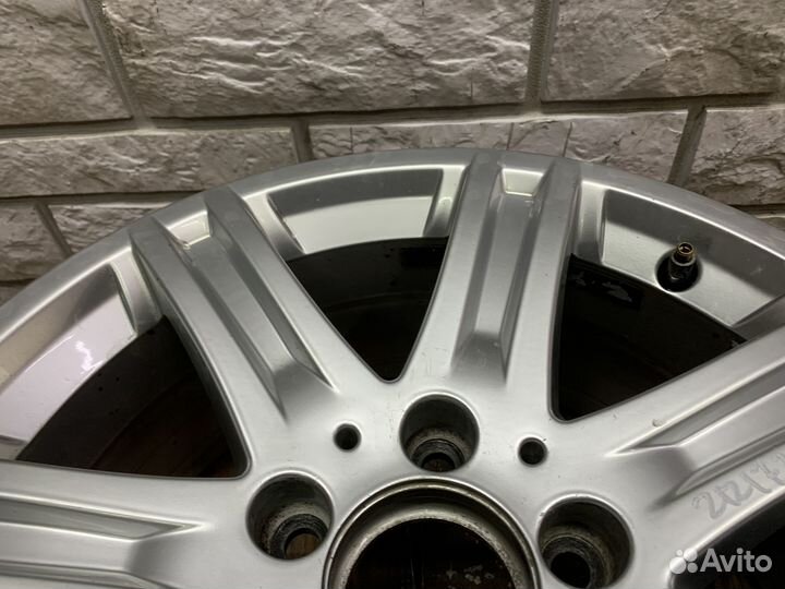 Mercedes Benz W212 Диск колесный литой R16