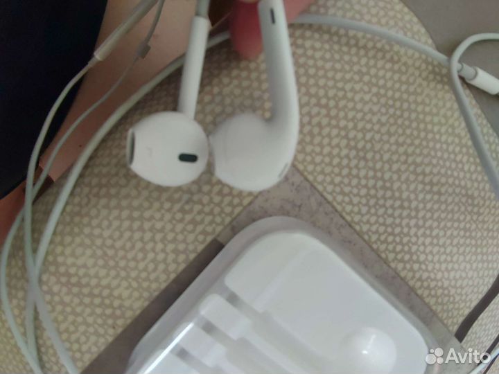 Наушники,гарнитура apple earpods проводные