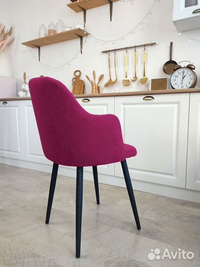Стулья для кухни новые с мягким сиденьем и спинкой