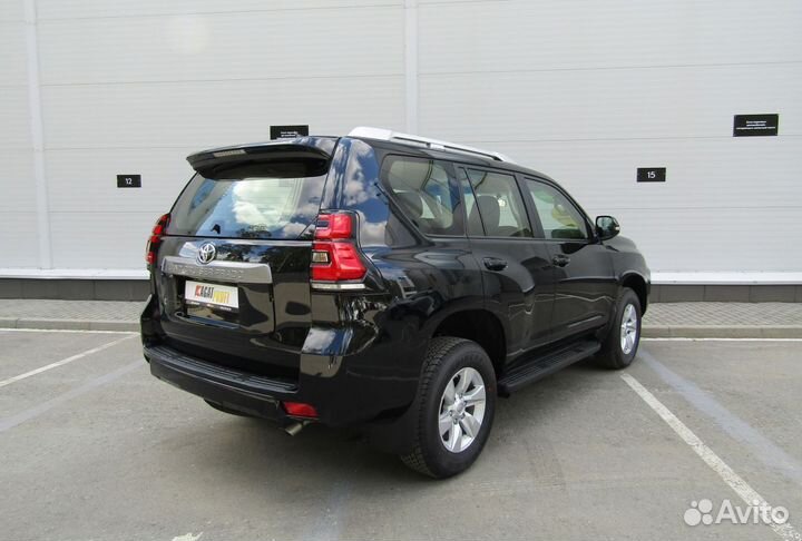 Toyota Land Cruiser Prado 2.8 AT, 2022, 30 км