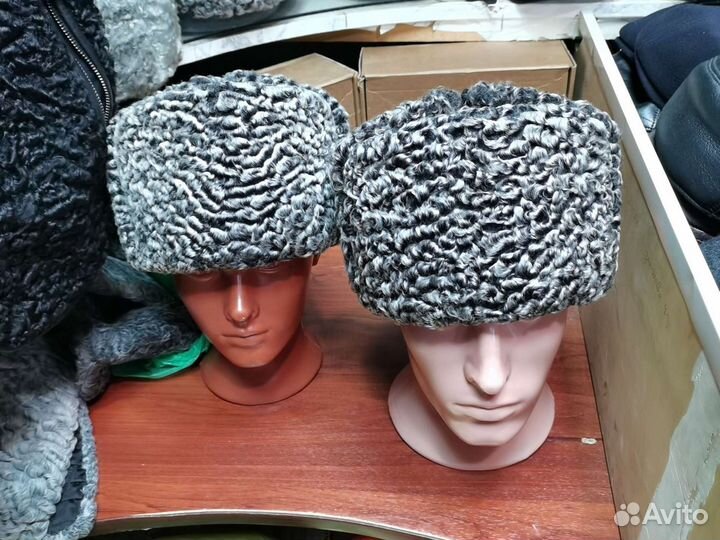 Каракулевые шапки