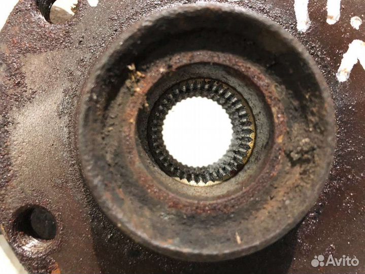 Ступица передняя левая volkswagen passat b5 8d0407257