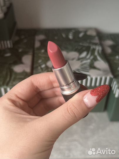 Помада mac 608