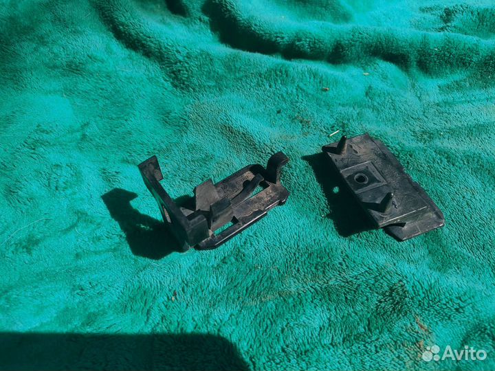 Крепление заднего бампера е53