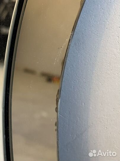 Зеркало настенное фигурное