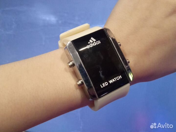 Часы adidas