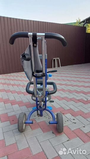 Детский велосипед с ручкой