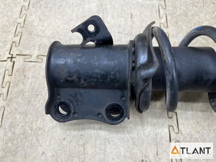 Стойка передняя правая daihatsu hijet truck