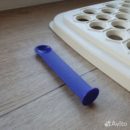 Пельменница Tupperware с ложечкой