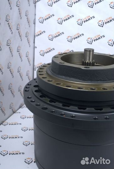 Редуктор хода Hyundai R210-R220 39Q6-42100