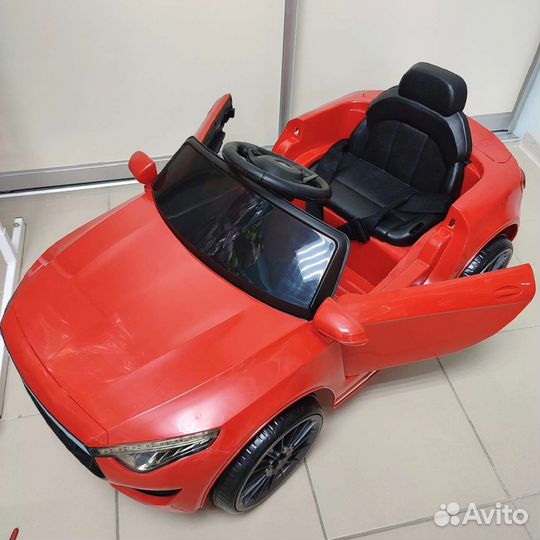 Детский электромобиль новый