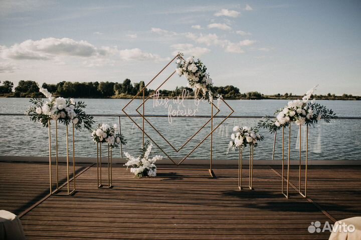 Свадебный декоратор