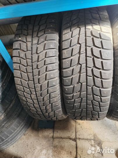 Michelin Latitude X-Ice North 265/70 R16