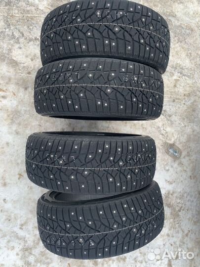 Bridgestone Blizzak Spike-02 225/45 R18 91T