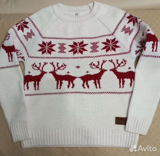 Свитер новогодний тёплый с оленями 42-44