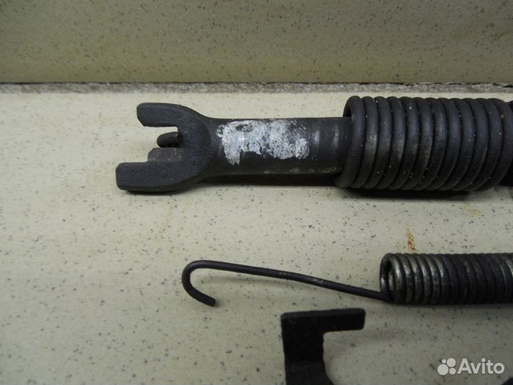 Механизм стояночного тормоза V5 2013