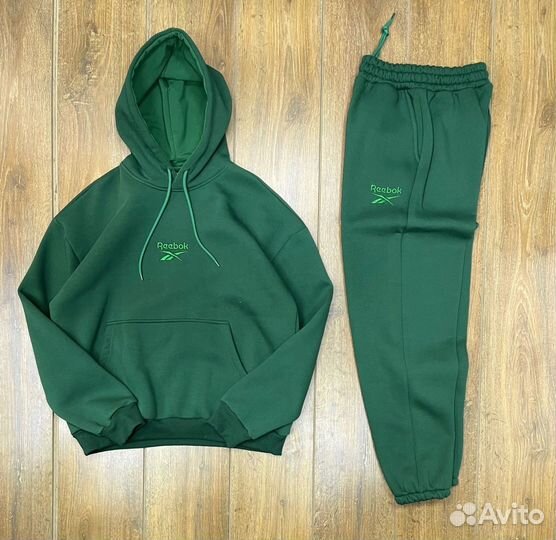 Спортивный костюм Reebok