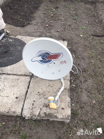 Антенна спутниковая