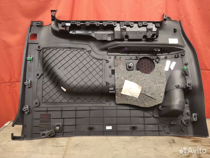 Обшивка багажника правая Mercedes Benz Viano w639