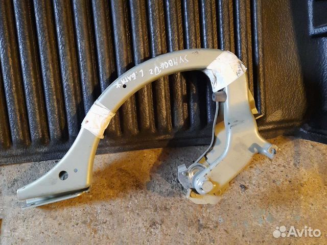 Кронштейн, петля крышки багажника Renault Symbol