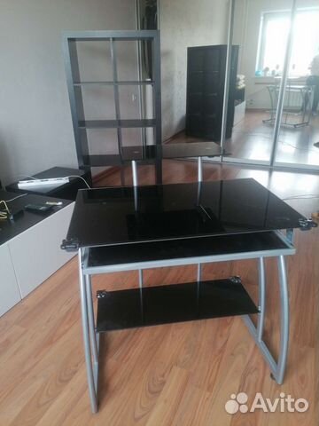Компьютерный стол стеклянный