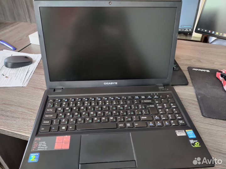 Ноутбук gigabyte p15