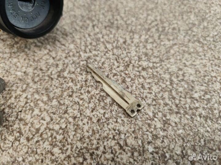 Замок зажигания + личинка Ssangyong Kyron DJ