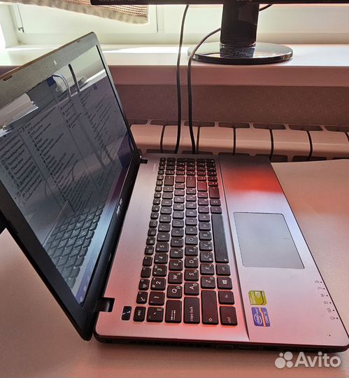 Ноутбук Asus x550cc