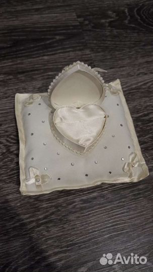 Подушечка для свадебных колец