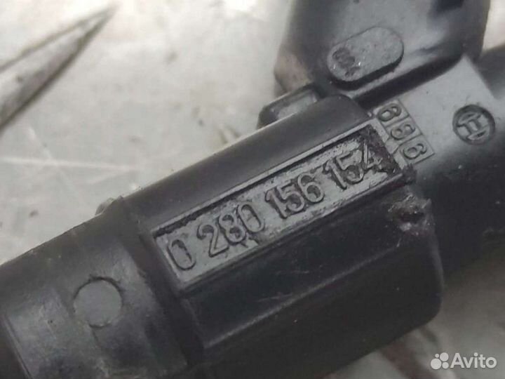 Форсунка Ford Focus 2 2.0 2006