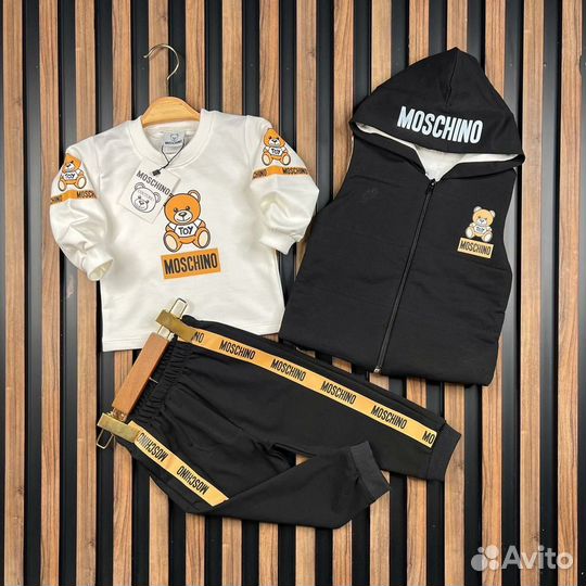 Костюм спортивный