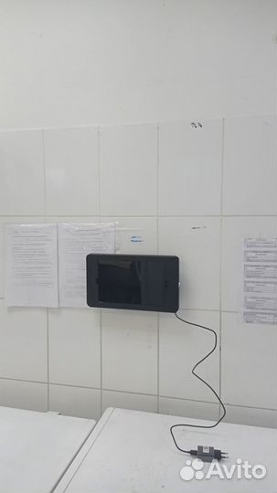 Подставка кронштейн для планшета настенная