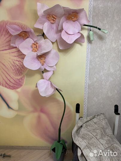 Декоративный цветок орхидея из изолона