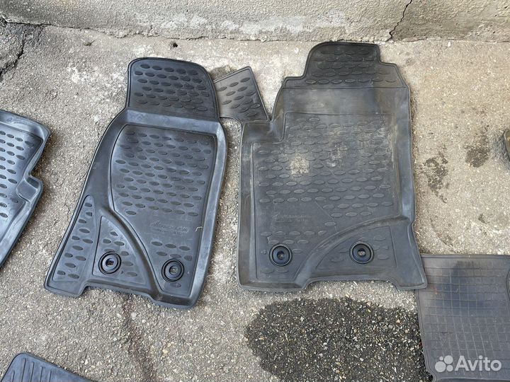 Автомобильные коврики