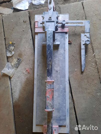 Плиткорез ручной