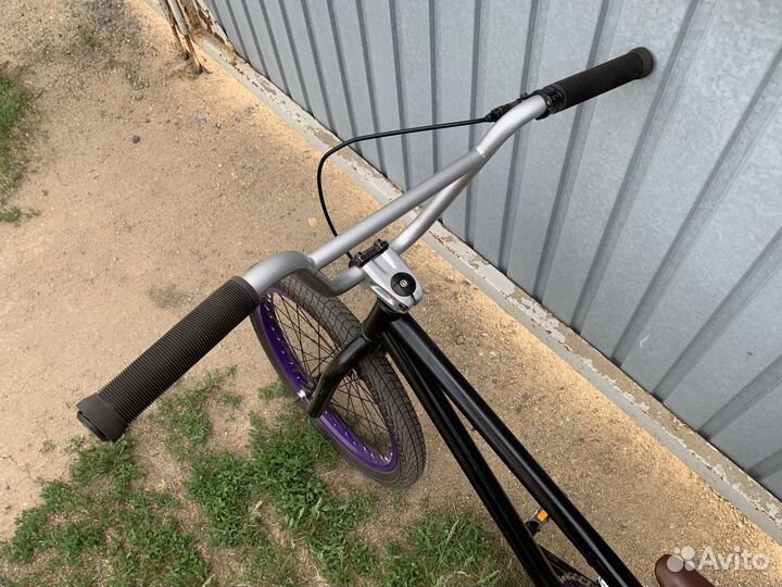Bmx mongoose