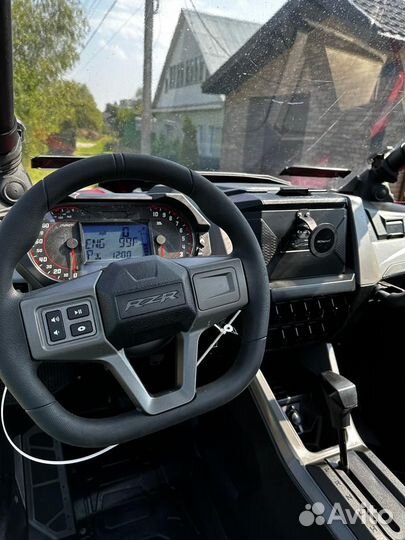 Продам багги polaris Rzr Pro Xp Premium