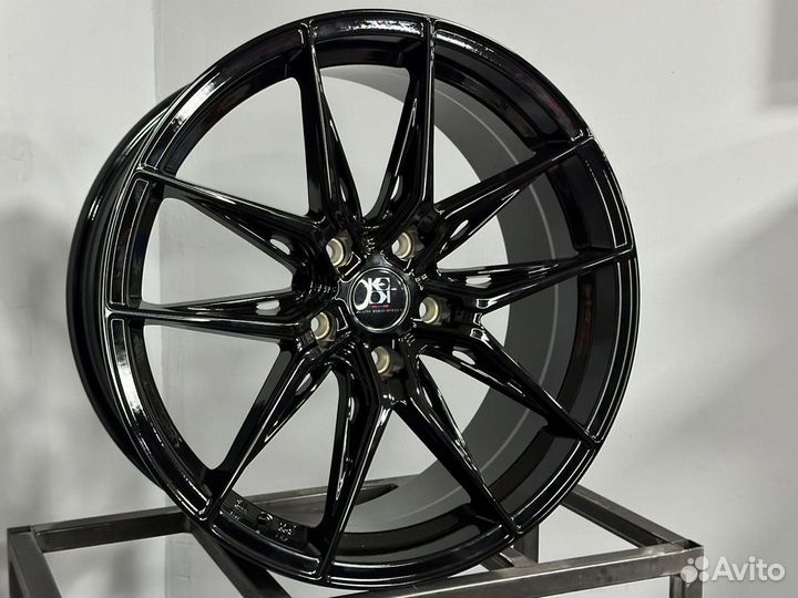 Литые диски R20 5/120 BMW Gloss Black разноширокие