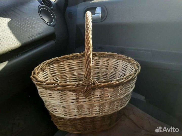 Корзина из ивовой лозы