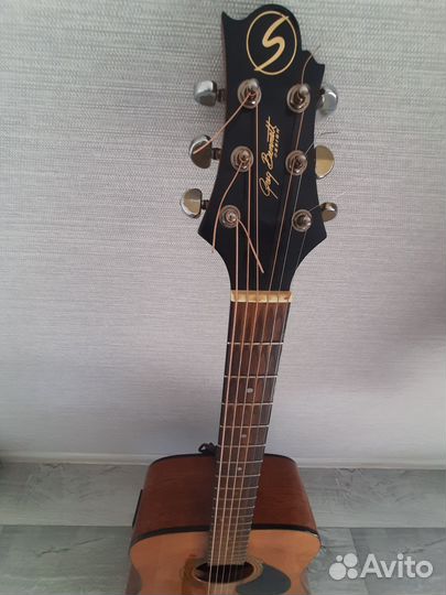 Электроакустическая гитара Greg Bennett d-1e