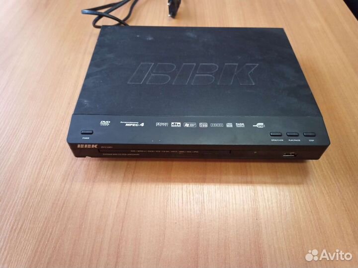 DVD плеер dv118si bbk