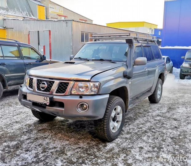 Площадка под лебедку Nissan Patrol Y61 рест, клюз