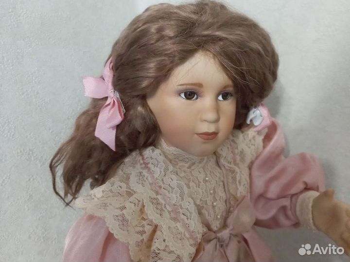 Куклы фарфоровые коллекционные