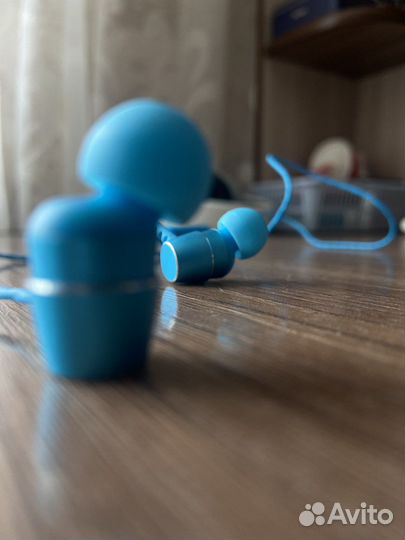 Беспроводные наушники w.o.l.t